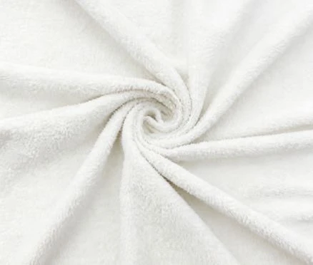Bathrobes for Hotels: How to Choose the Right Style and Fabric